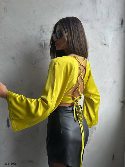 Flo Bat Sleeve Crop Top